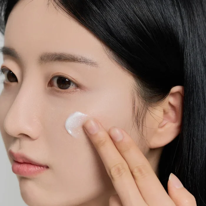 Skin1004 - Madagascar Centella Tone Brightening Capsule Cream - Imagen 2