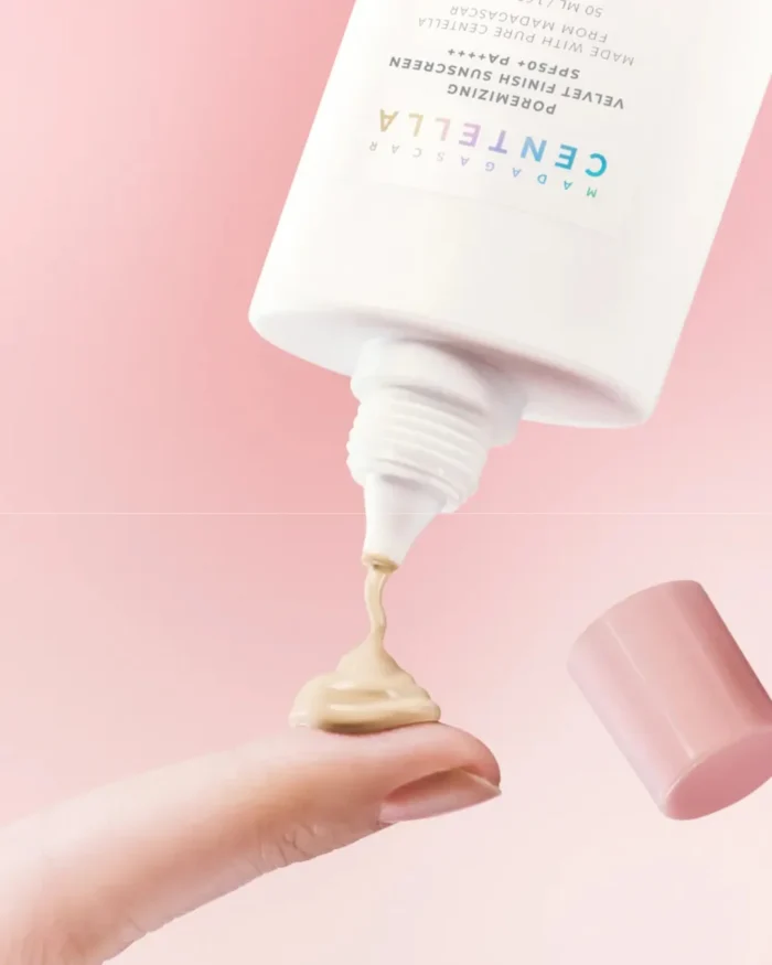 Skin1004 - Madagascar Centella Poremizing Velvet Finish Sunscreen - Imagen 2